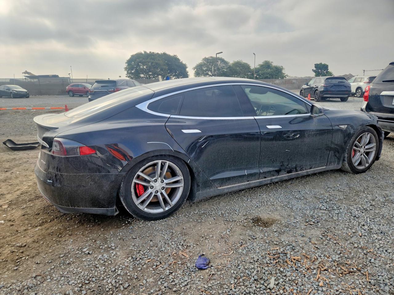2014 Tesla Model S Black vin: 5YJSA1H21EFP62246