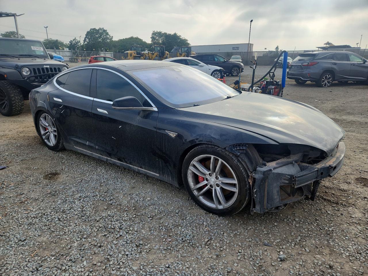 2014 Tesla Model S Black vin: 5YJSA1H21EFP62246