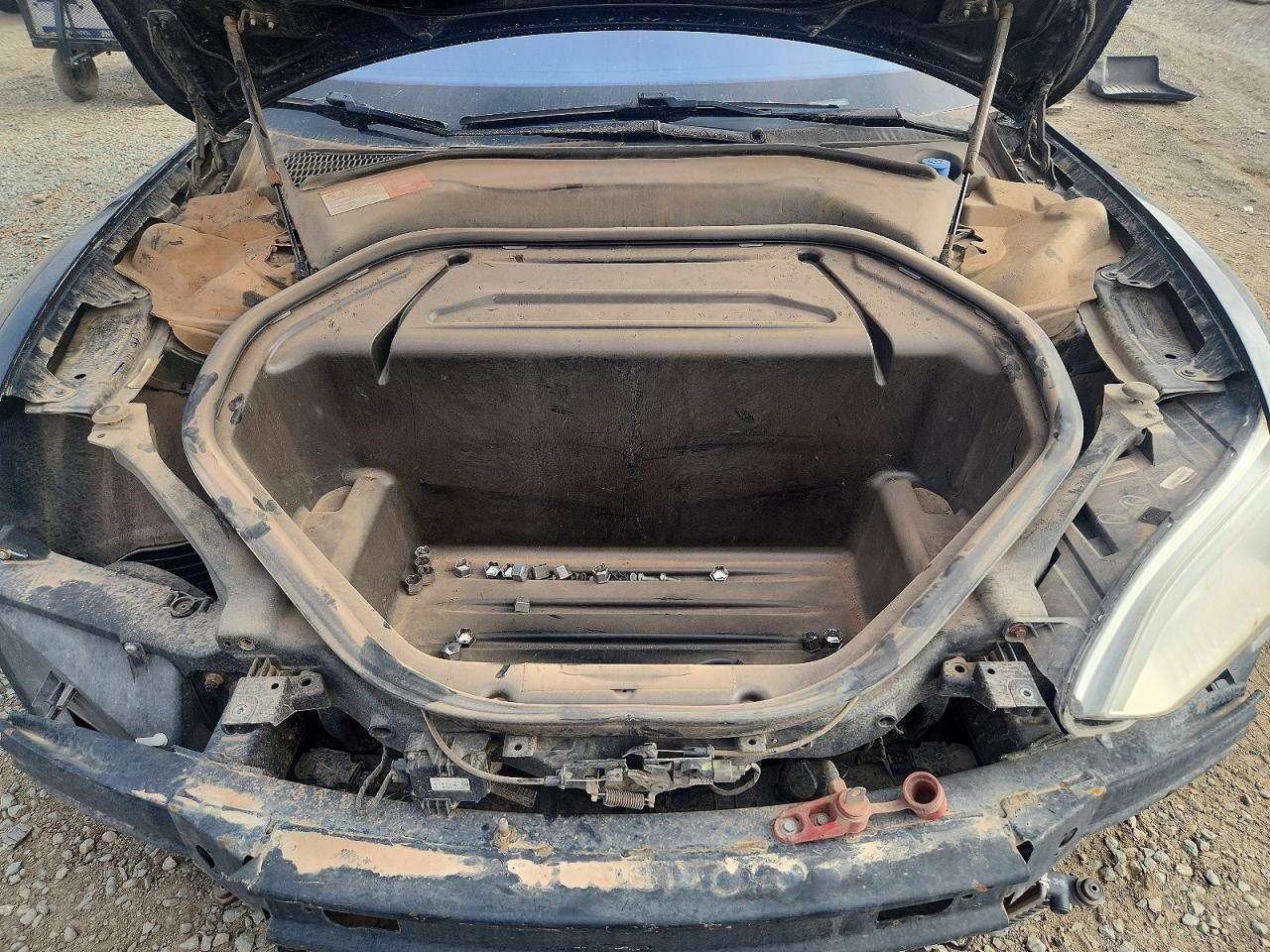 2014 Tesla Model S Black vin: 5YJSA1H21EFP62246