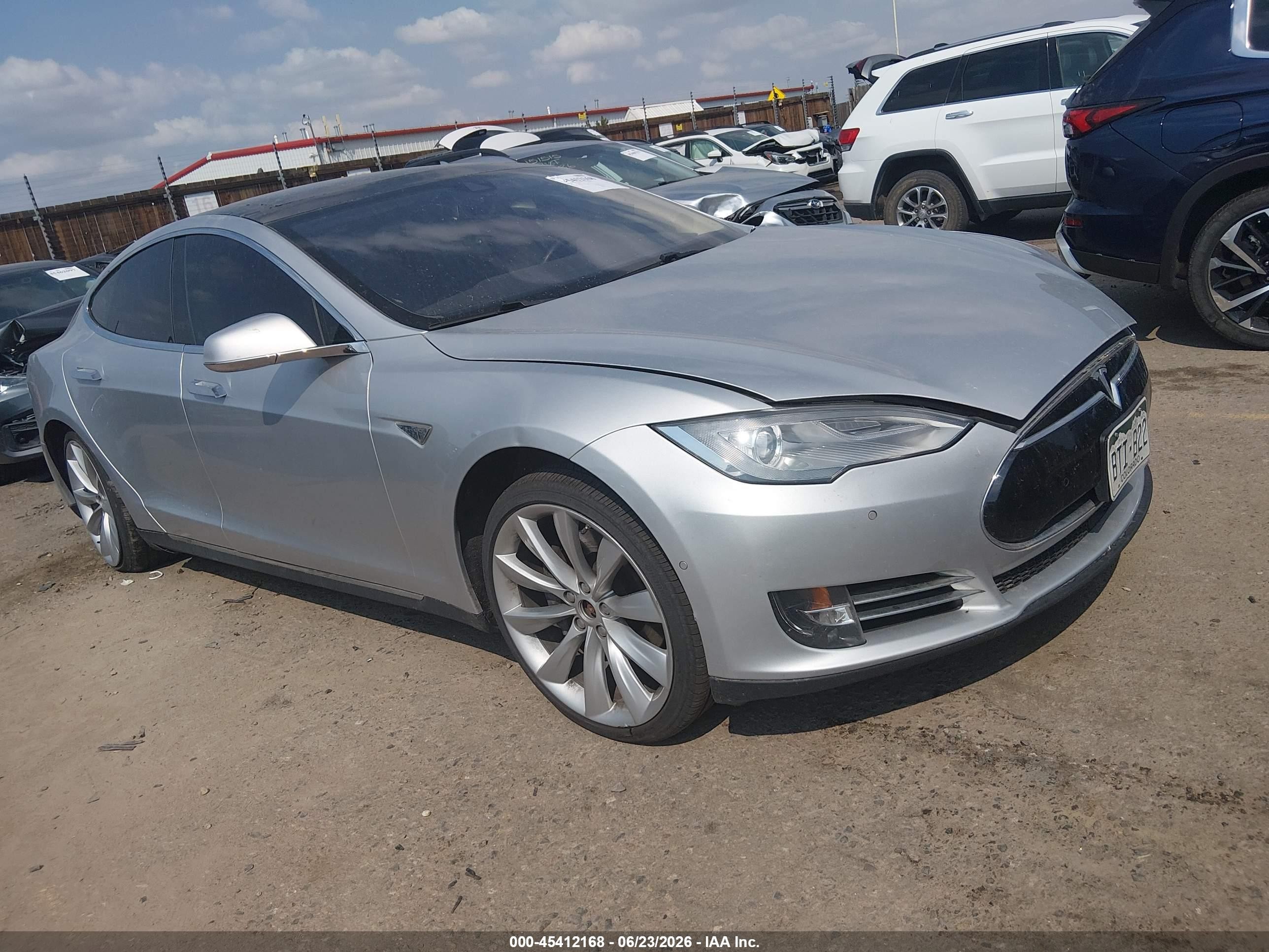 2015 Tesla Model S 70d/85d/p85d Silver vin: 5YJSA1H21FFP67366