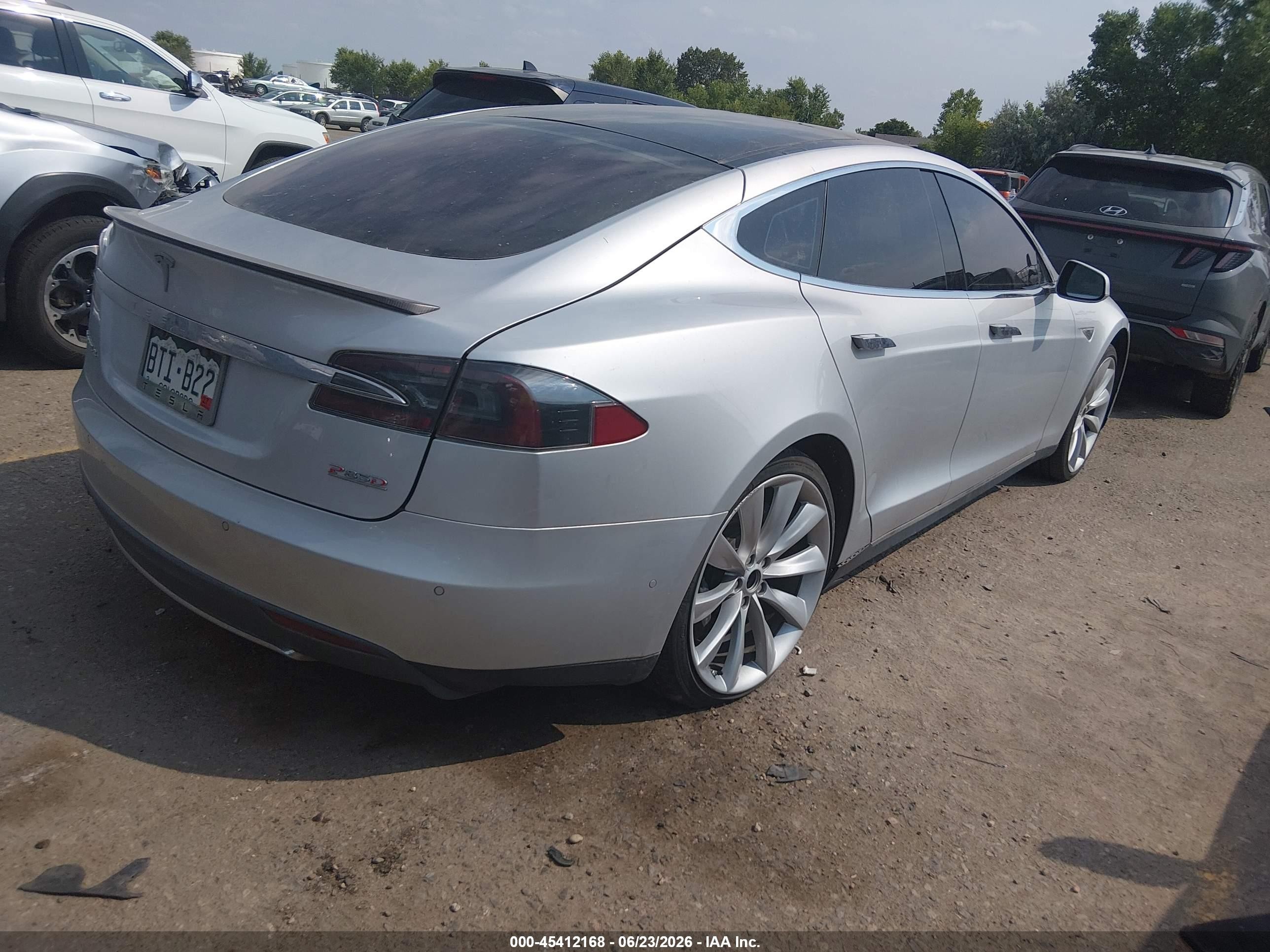 2015 Tesla Model S 70d/85d/p85d Silver vin: 5YJSA1H21FFP67366
