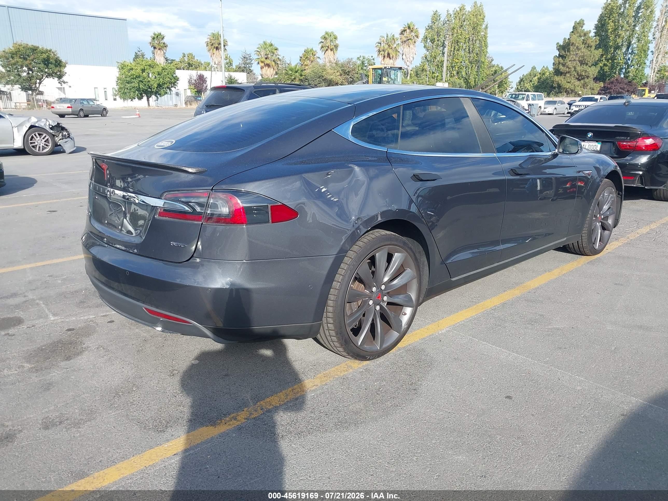 2015 Tesla Model S 70d/85d/p85d Gray vin: 5YJSA1H22FF087296
