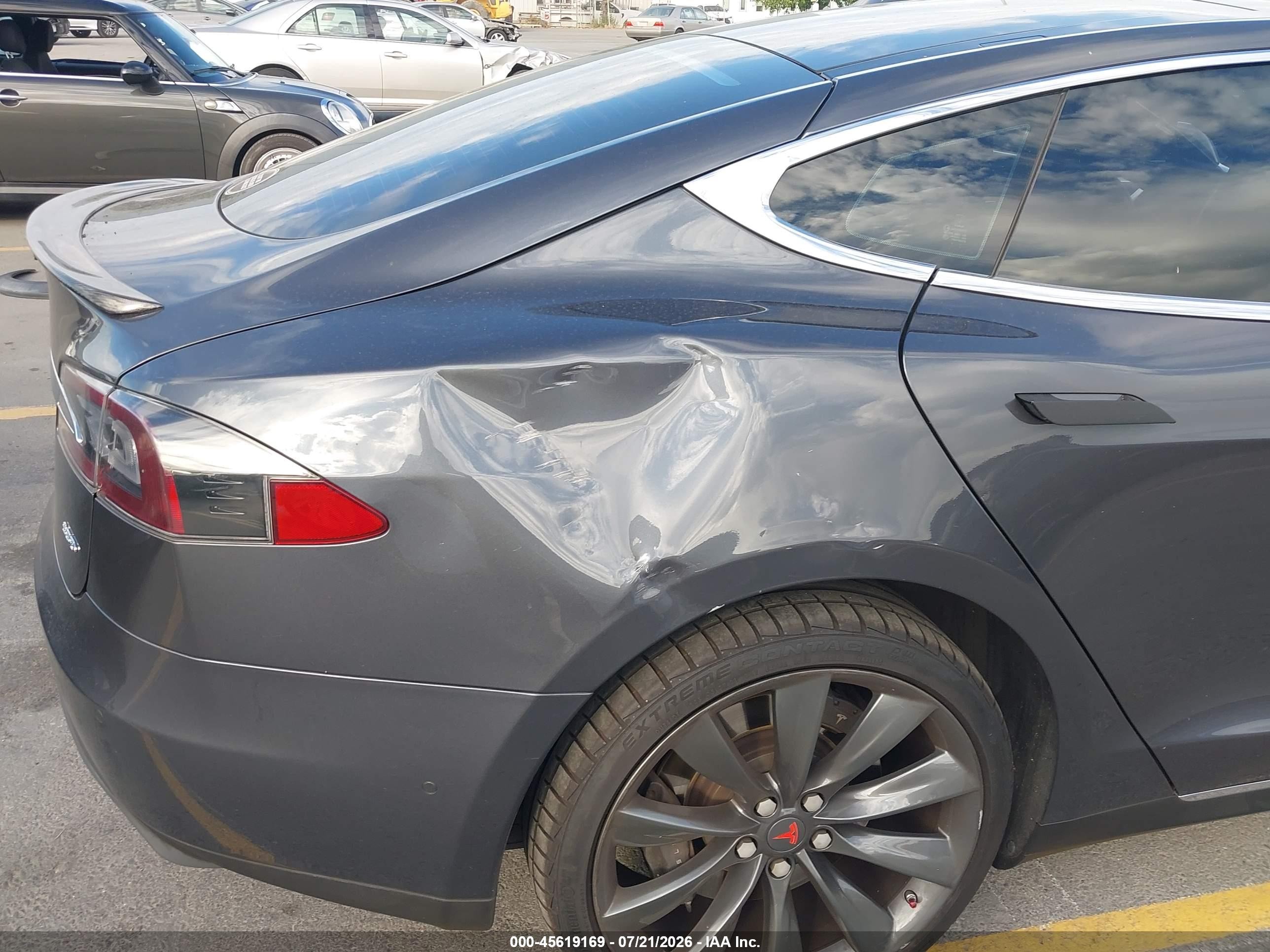 2015 Tesla Model S 70d/85d/p85d Gray vin: 5YJSA1H22FF087296