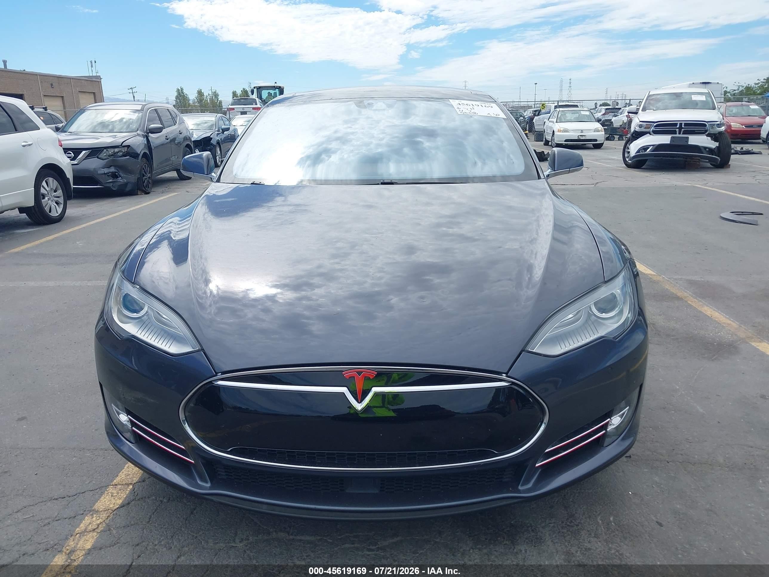 2015 Tesla Model S 70d/85d/p85d Gray vin: 5YJSA1H22FF087296