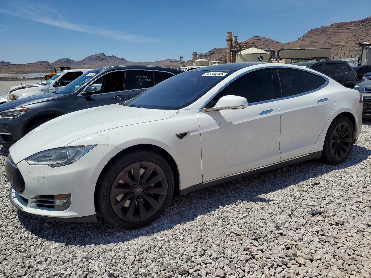 2015 Tesla Model S 85d White vin: 5YJSA1H22FF096628