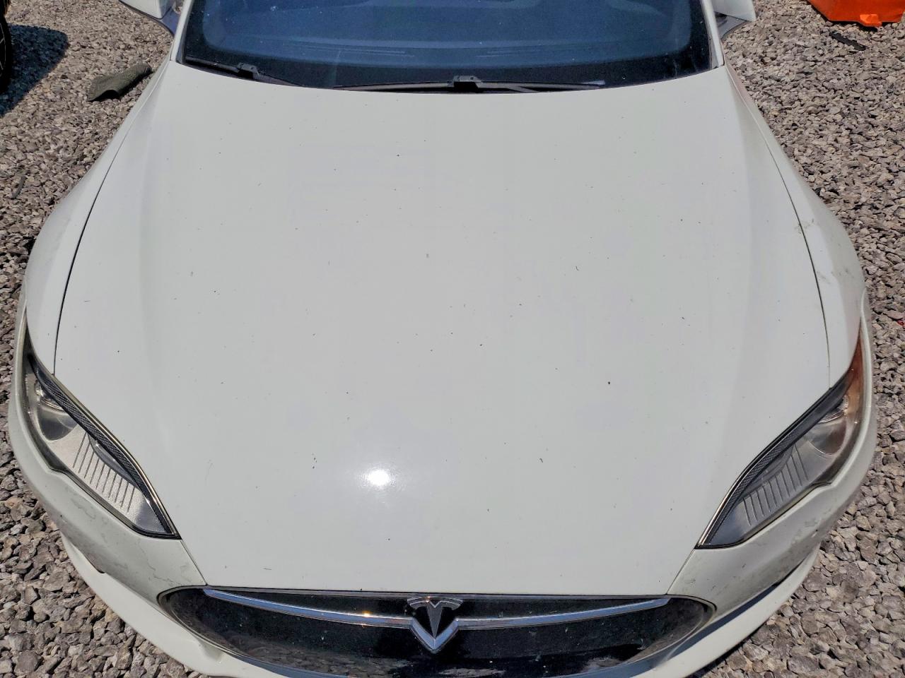 2015 Tesla Model S 85d White vin: 5YJSA1H22FF096628