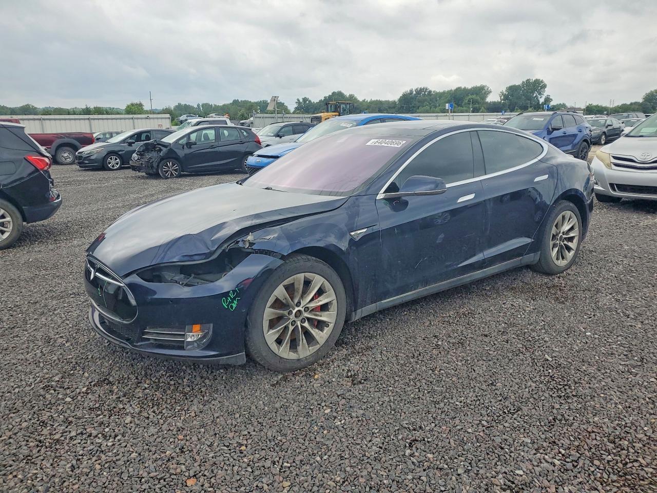2015 Tesla Model S 85d Blue vin: 5YJSA1H22FFP69711