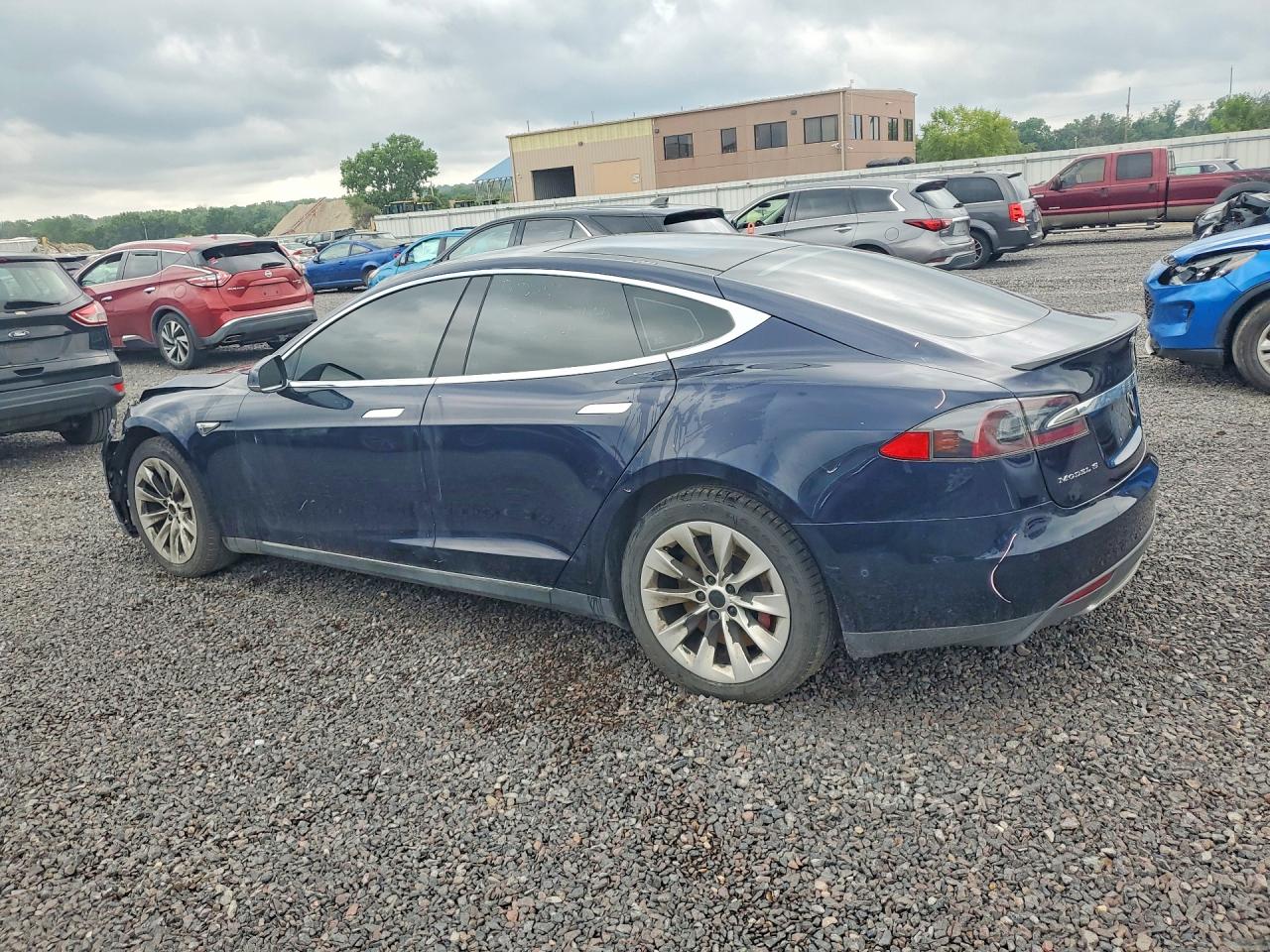 2015 Tesla Model S 85d Blue vin: 5YJSA1H22FFP69711