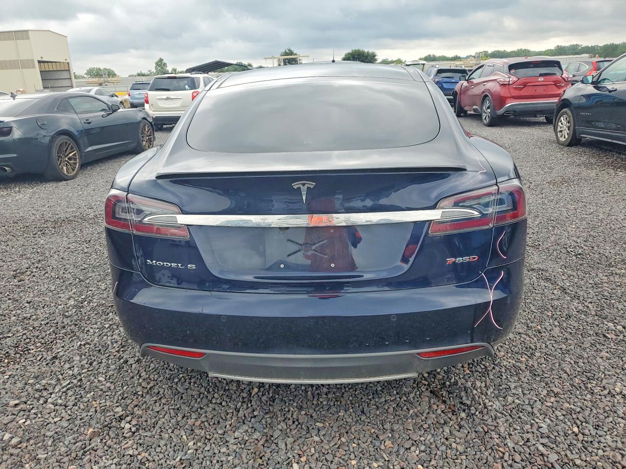 2015 Tesla Model S 85d Blue vin: 5YJSA1H22FFP69711