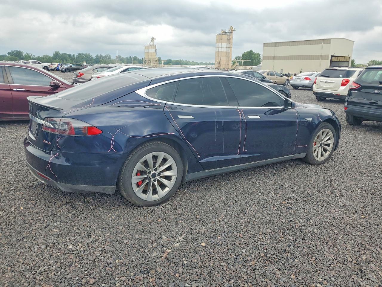 2015 Tesla Model S 85d Blue vin: 5YJSA1H22FFP69711