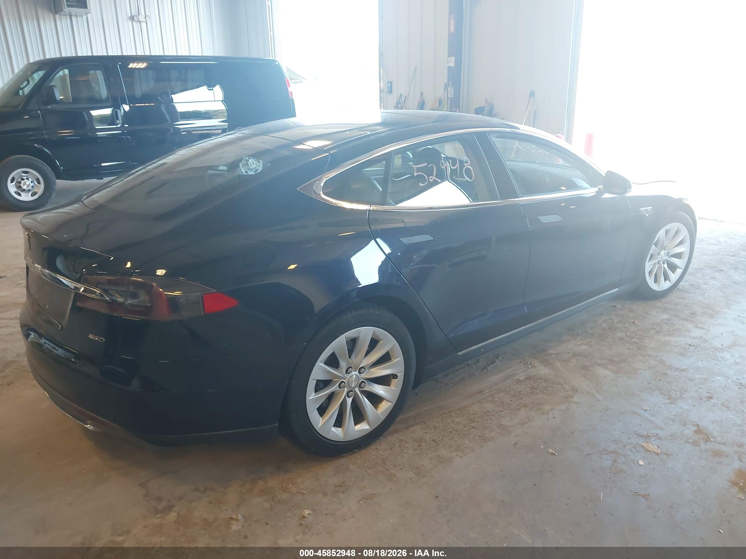 2015 Tesla Model S 70d/85d/p85d Blue vin: 5YJSA1H22FFP77744