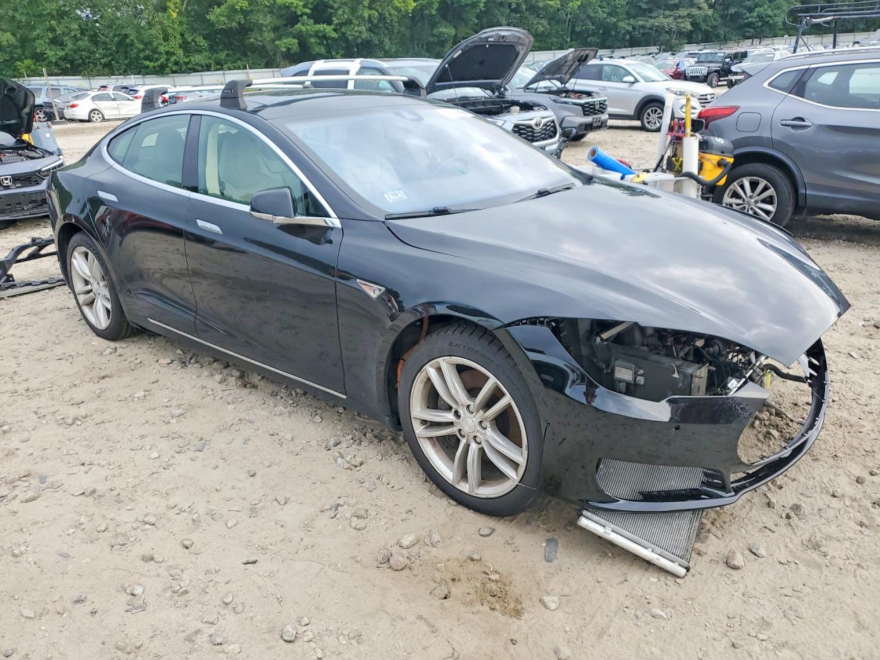 2015 Tesla Model S 85d Черный vin: 5YJSA1H22FFP79574