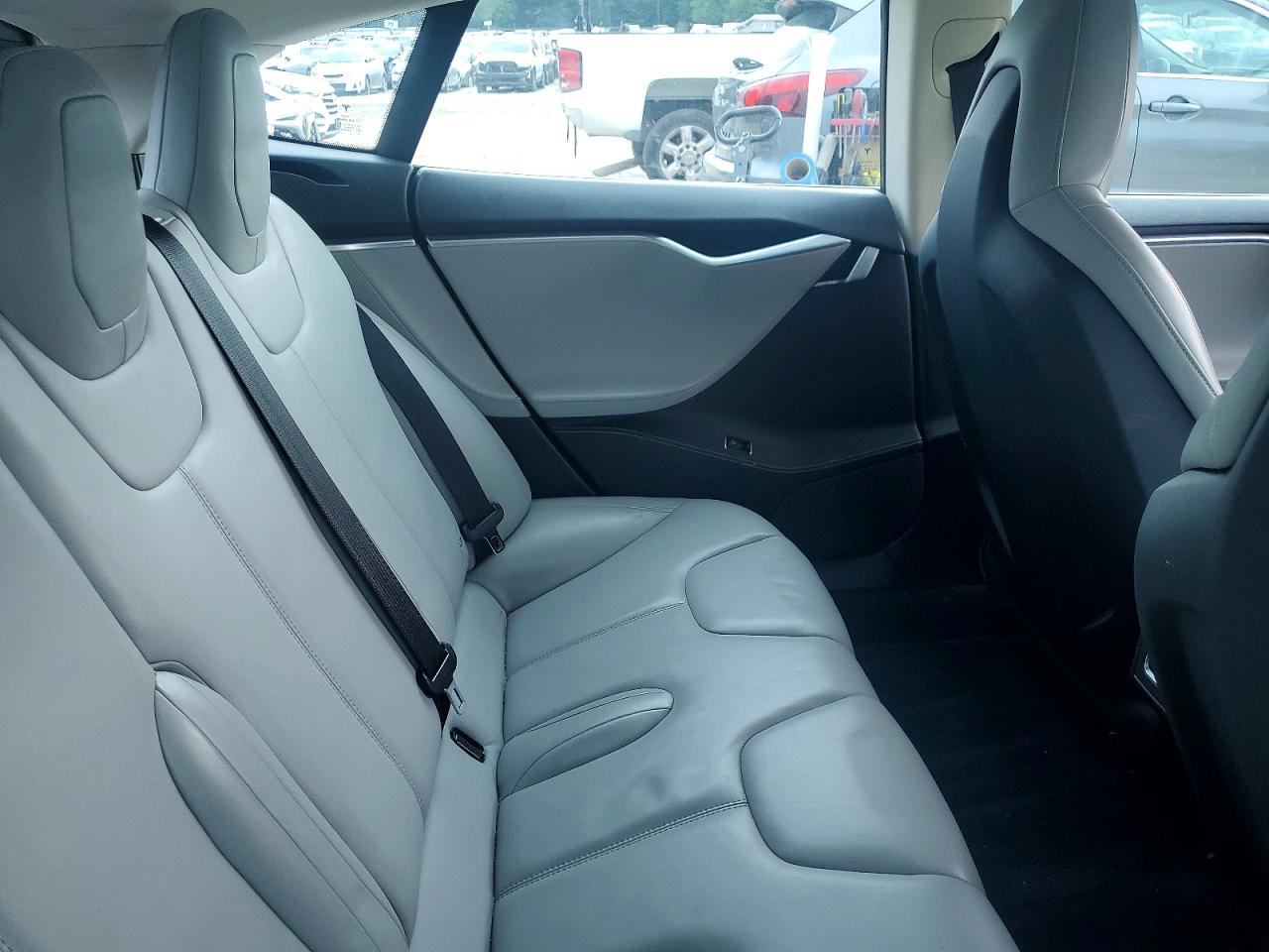 2015 Tesla Model S 85d Черный vin: 5YJSA1H22FFP79574