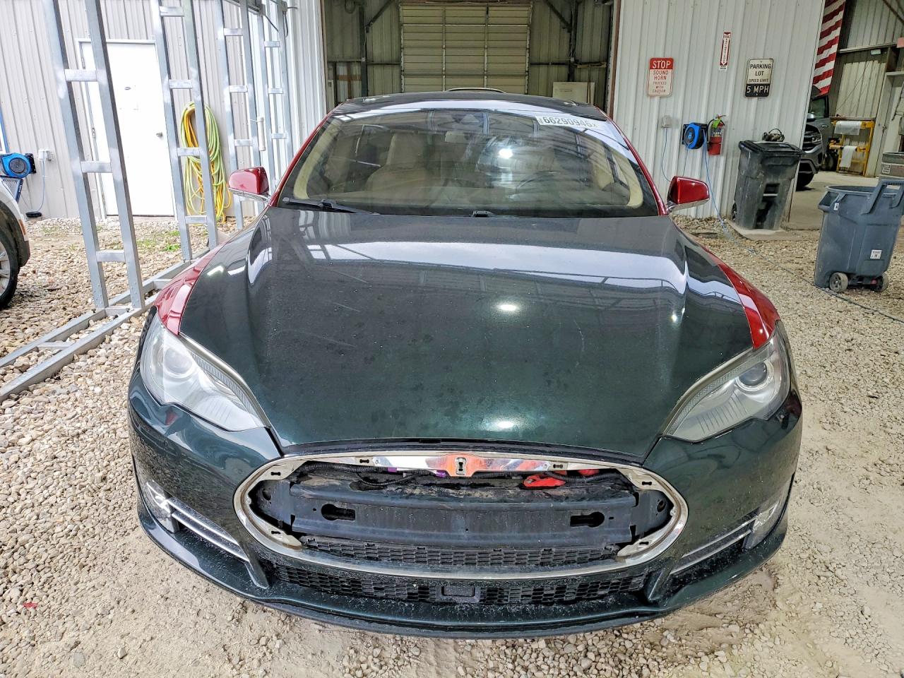 2014 Tesla Model S Red vin: 5YJSA1H23EFP65827