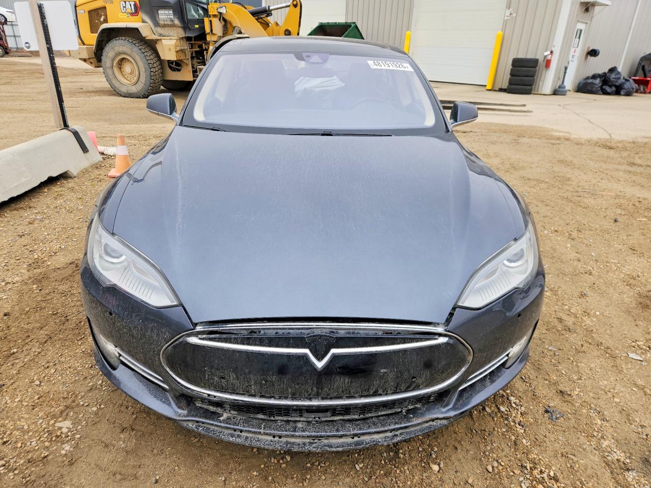 2015 Tesla Model S 85d Черный vin: 5YJSA1H23FFP75632