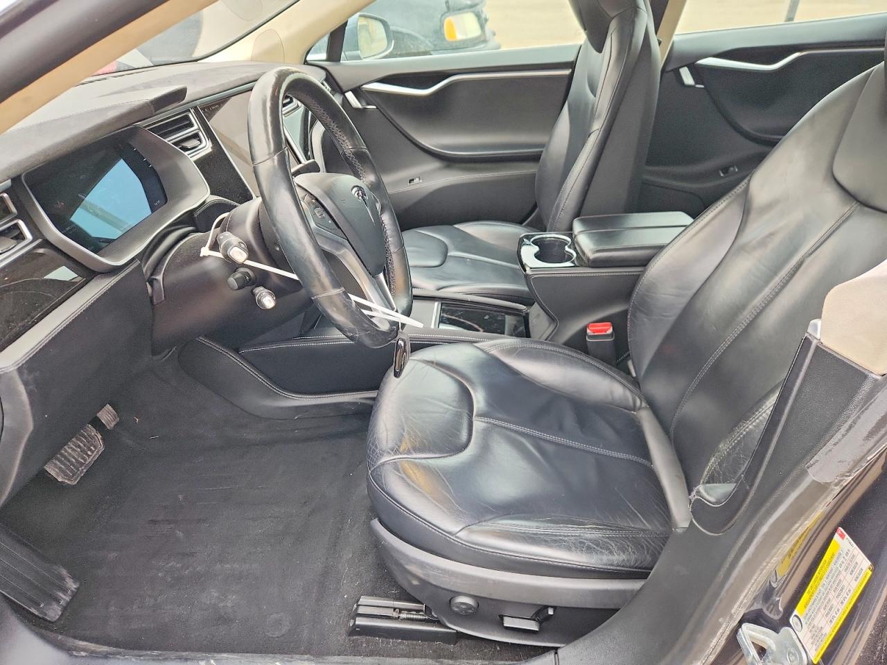2015 Tesla Model S 85d Черный vin: 5YJSA1H23FFP75632