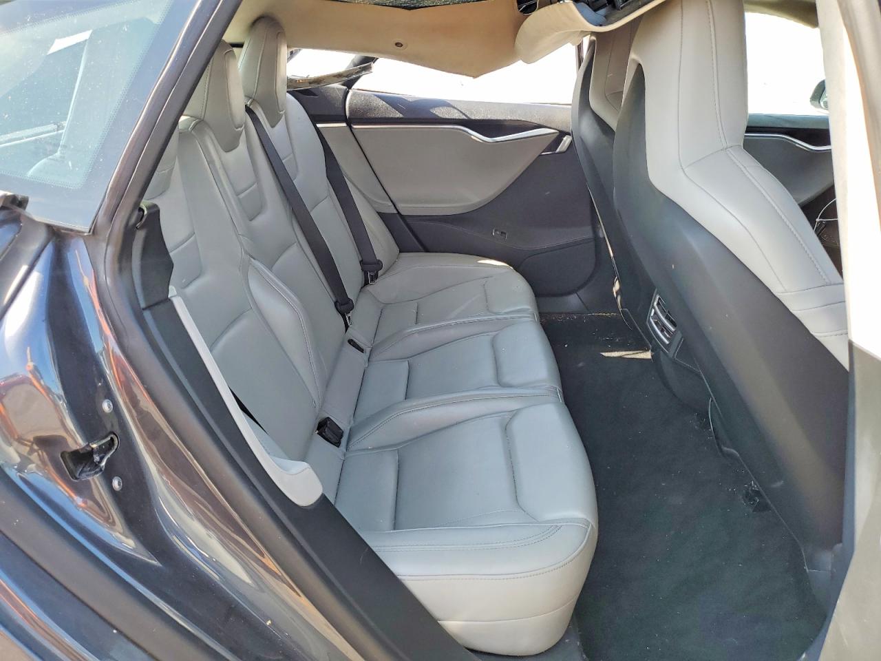2015 Tesla Model S 85d Charcoal vin: 5YJSA1H24FF081774
