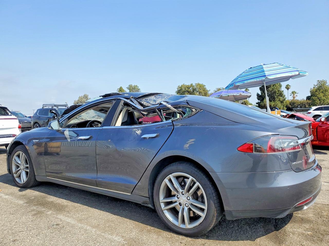 2015 Tesla Model S 85d Charcoal vin: 5YJSA1H24FF081774