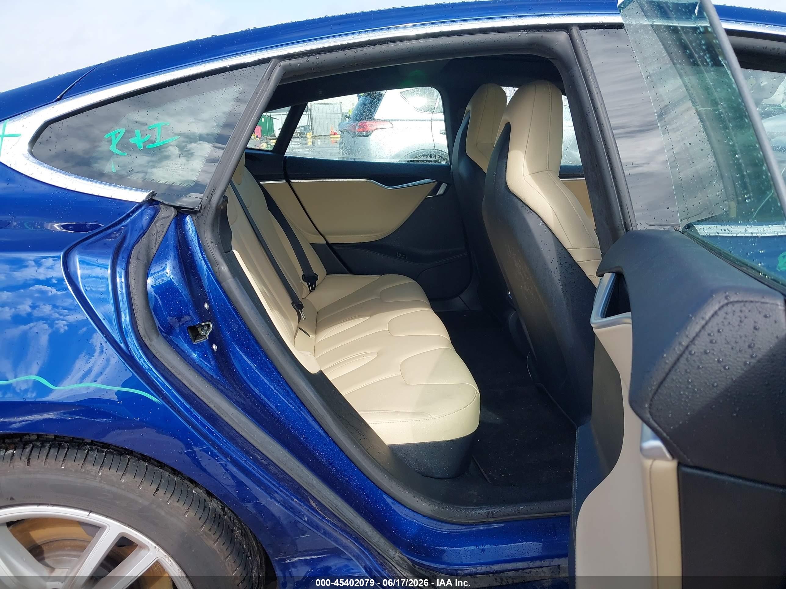 2015 Tesla Model S 70d/85d/p85d Blue vin: 5YJSA1H24FF093827