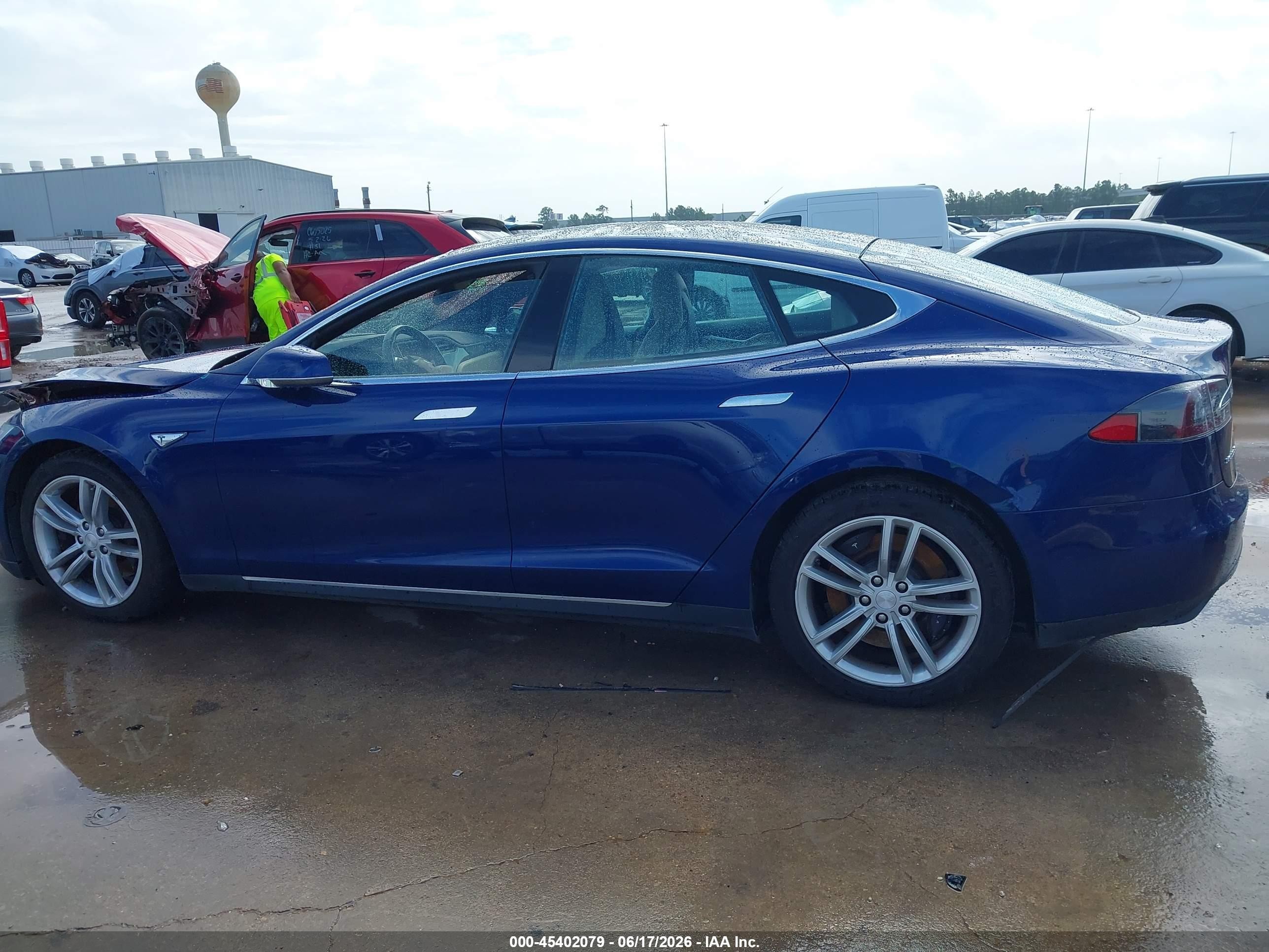 2015 Tesla Model S 70d/85d/p85d Blue vin: 5YJSA1H24FF093827