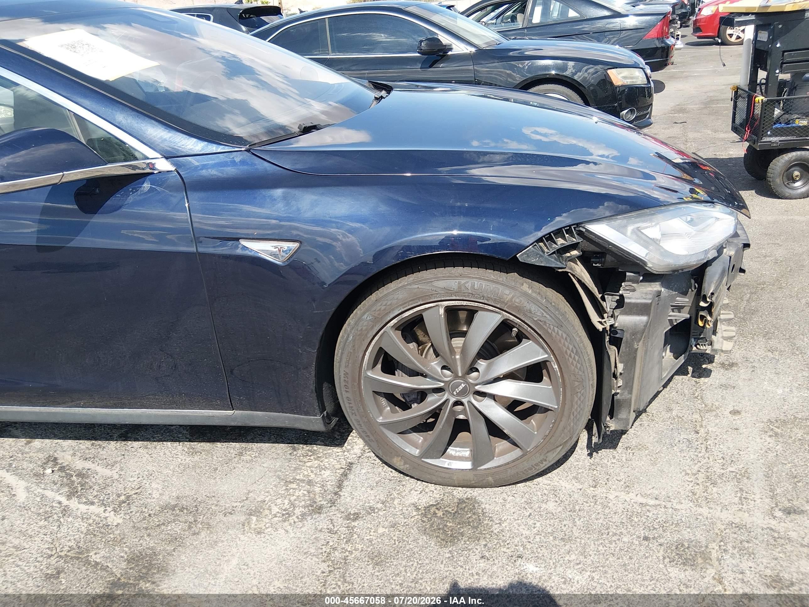 2015 Tesla Model S   Blue vin: 5YJSA1H24FFP77759