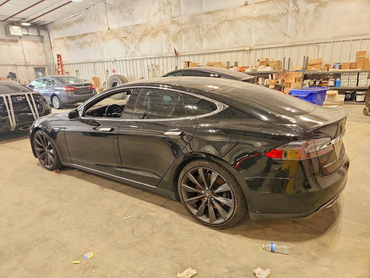 2014 Tesla Model S Black vin: 5YJSA1H25EFP63111
