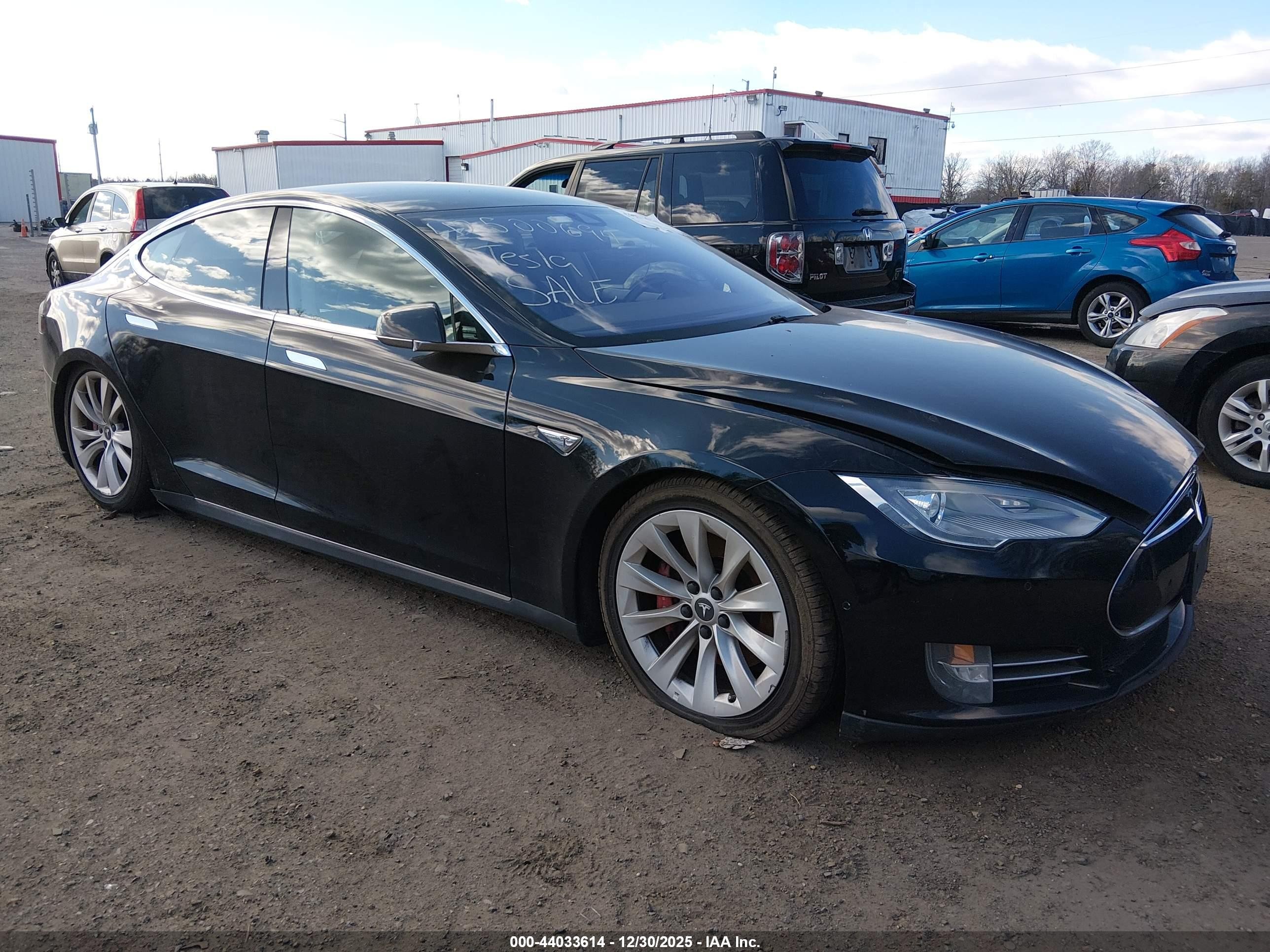 2014 Tesla Model S P85d Black vin: 5YJSA1H25EFP64310