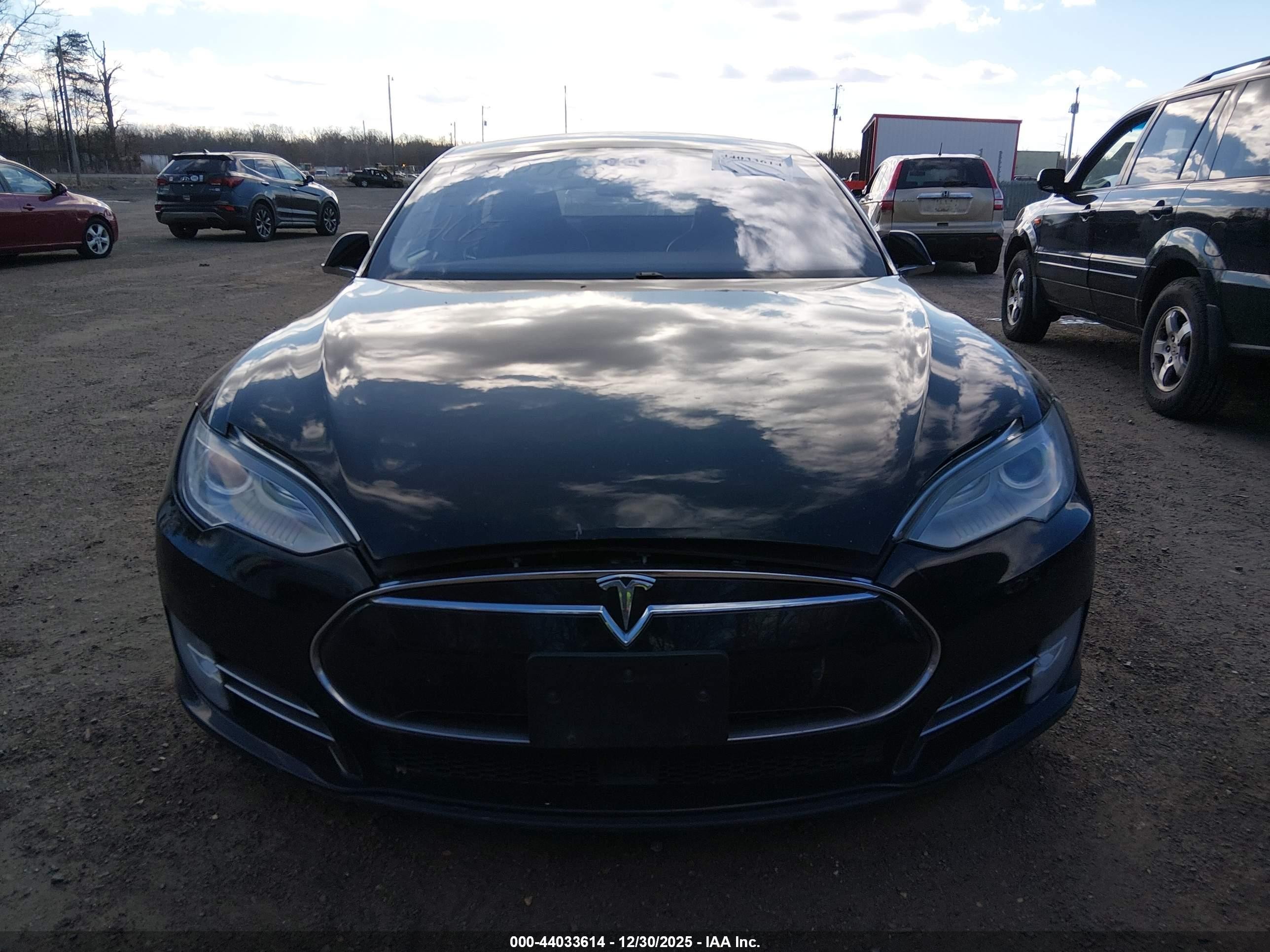 2014 Tesla Model S P85d Black vin: 5YJSA1H25EFP64310