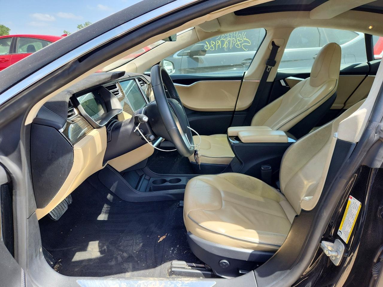 2014 Tesla Model S Black vin: 5YJSA1H25EFP64601