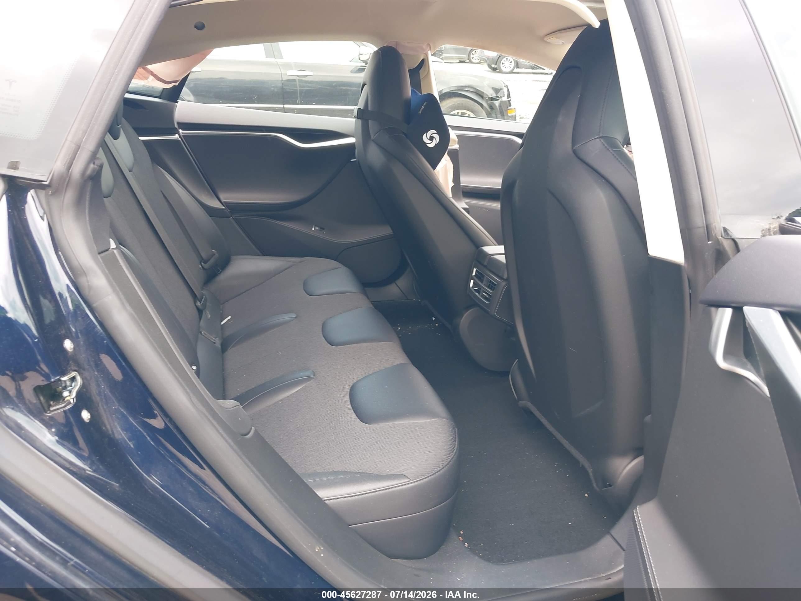 2015 Tesla Model S 70d/85d/p85d Blue vin: 5YJSA1H25FFP77950