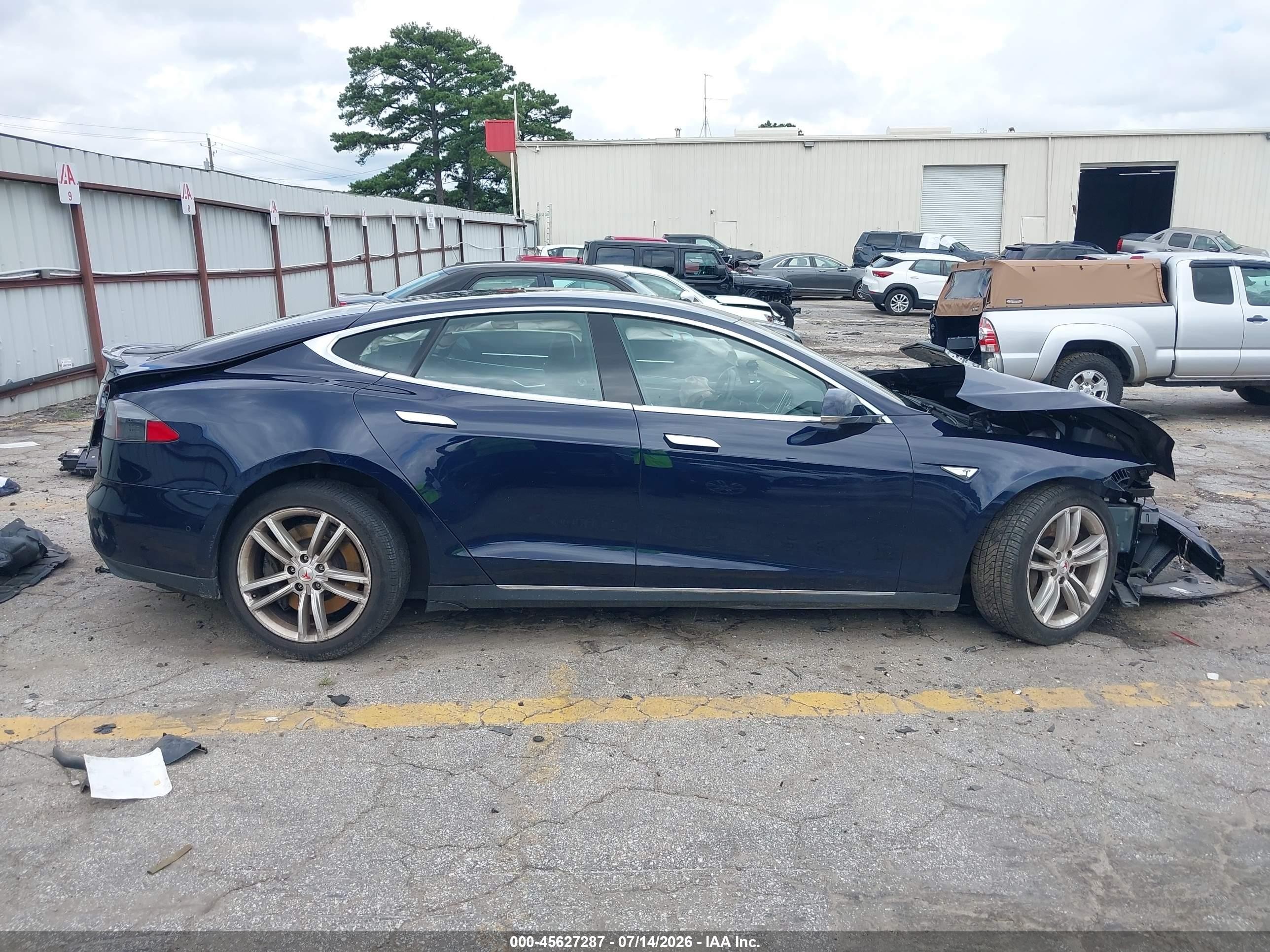 2015 Tesla Model S 70d/85d/p85d Blue vin: 5YJSA1H25FFP77950