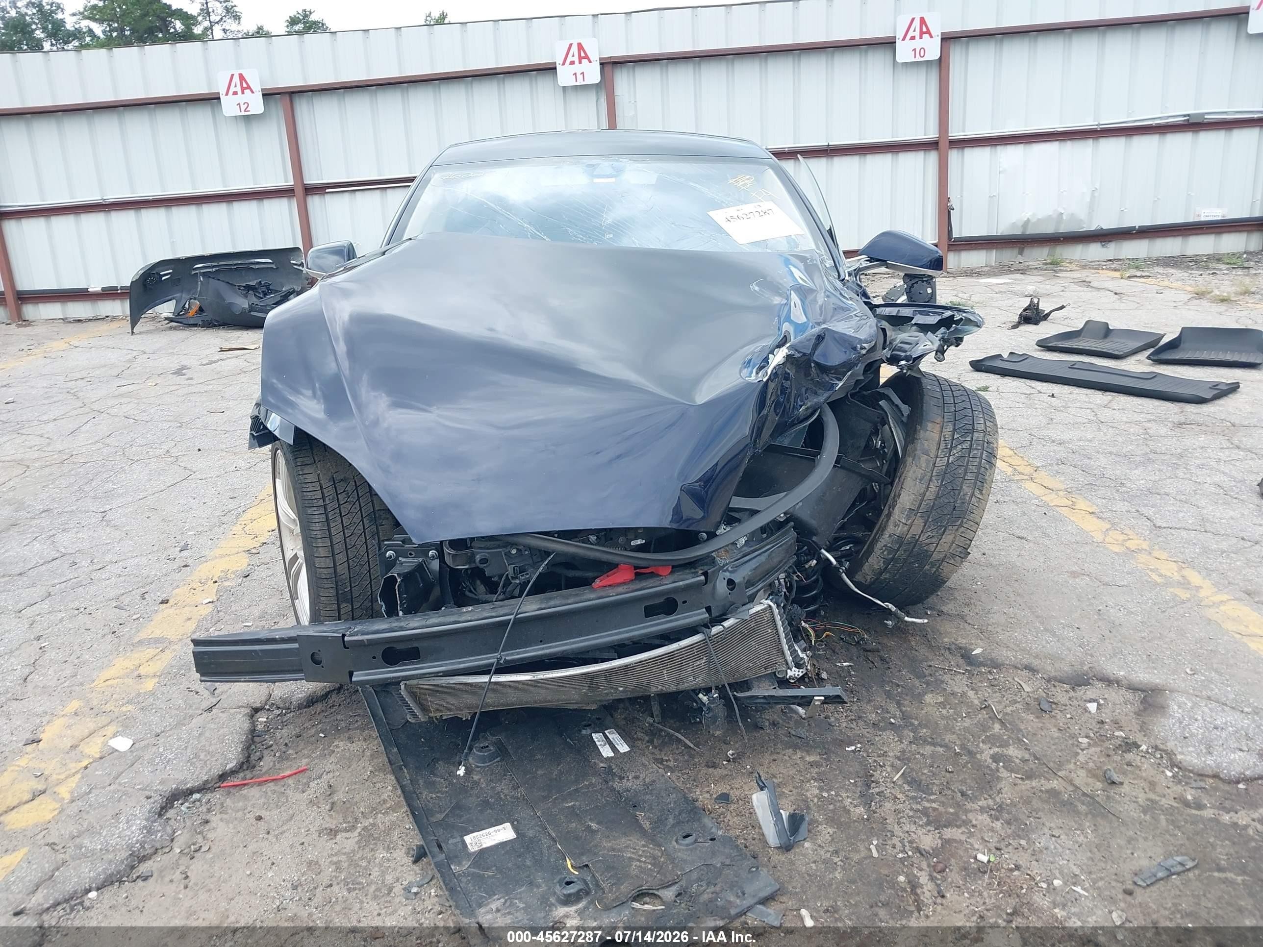 2015 Tesla Model S 70d/85d/p85d Blue vin: 5YJSA1H25FFP77950