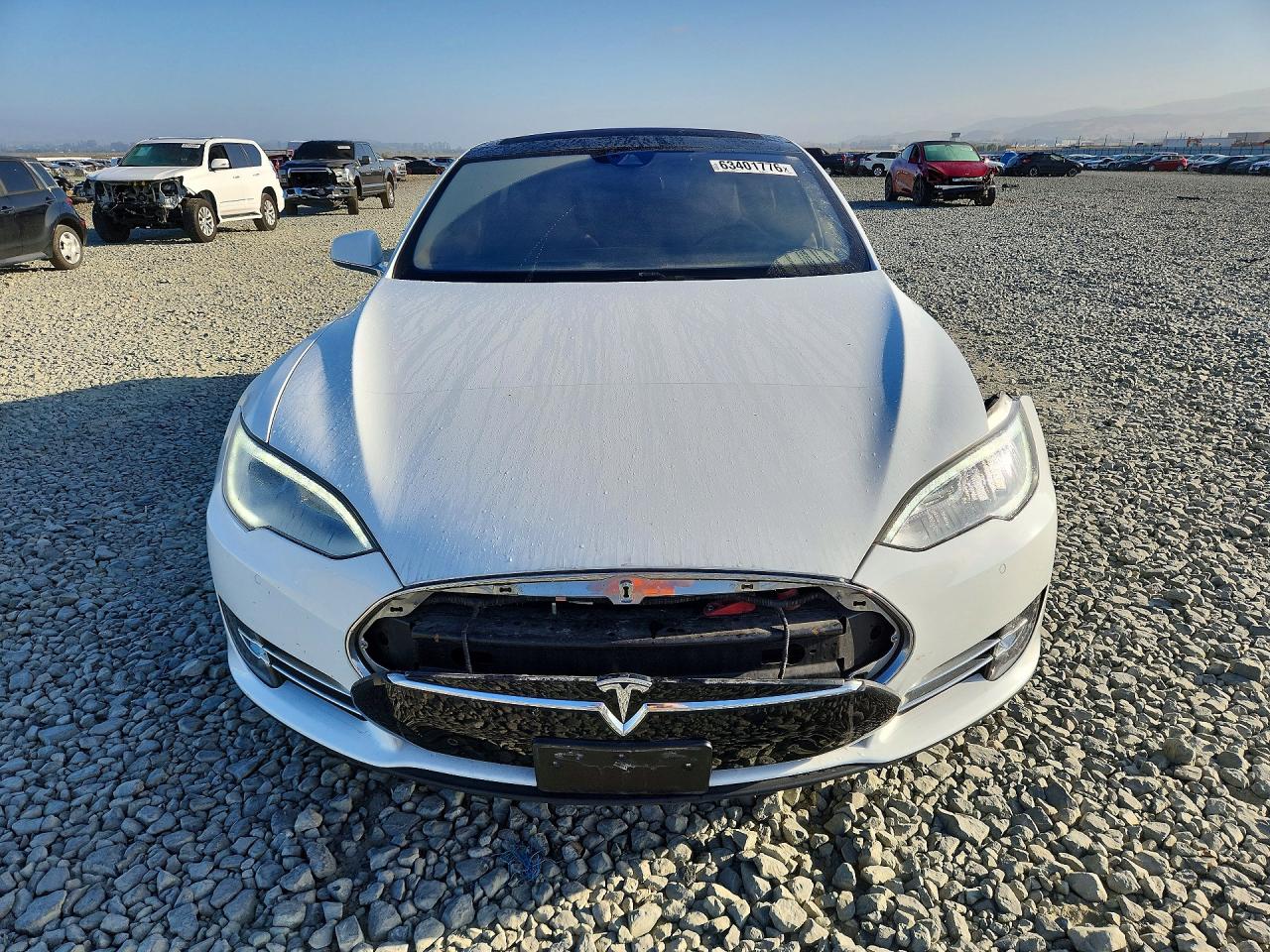 2015 Tesla Model S 85d White vin: 5YJSA1H26FFP78010