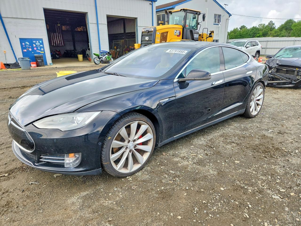 2014 Tesla Model S Black vin: 5YJSA1H27EFP66110