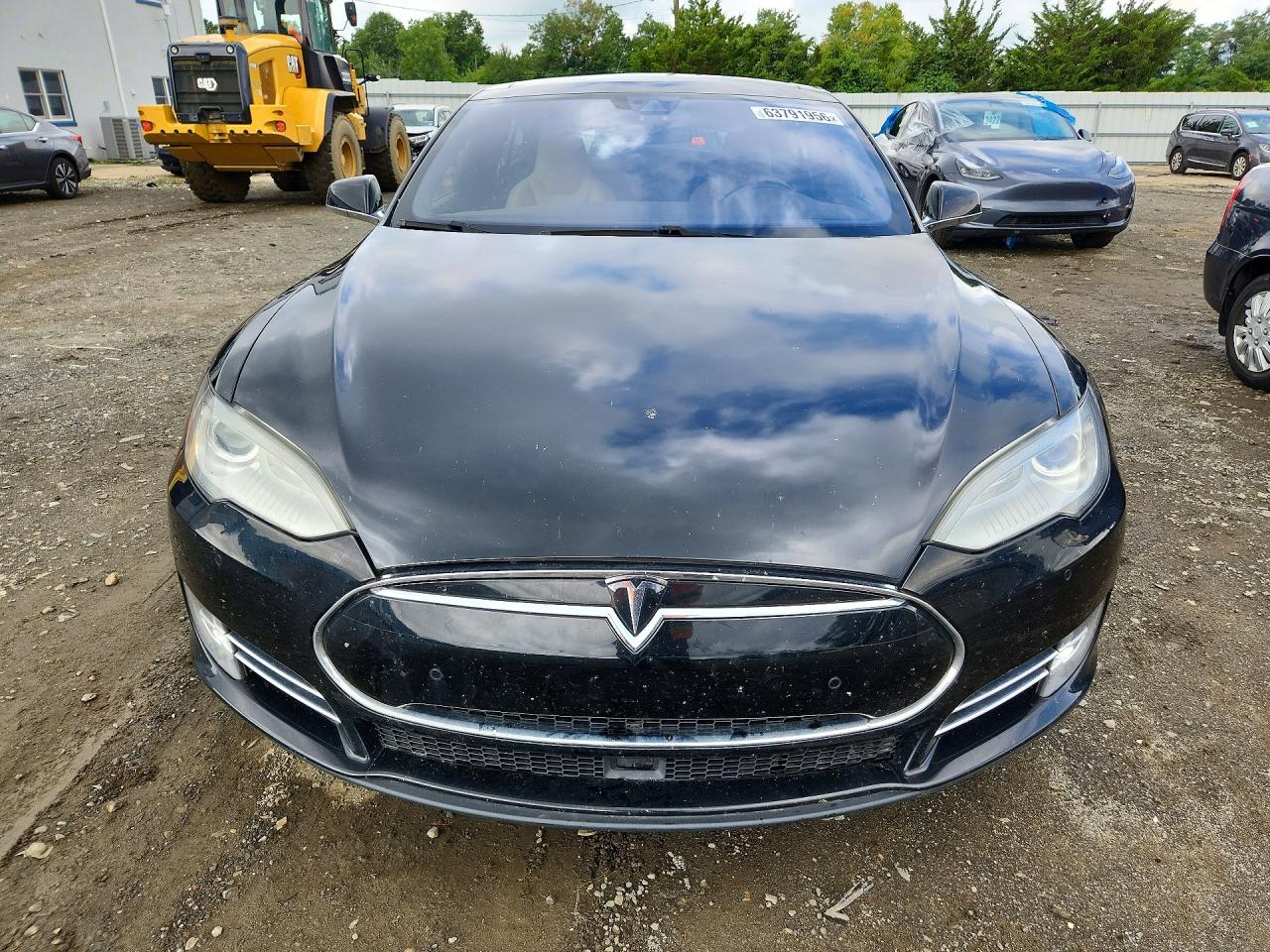 2014 Tesla Model S Black vin: 5YJSA1H27EFP66110