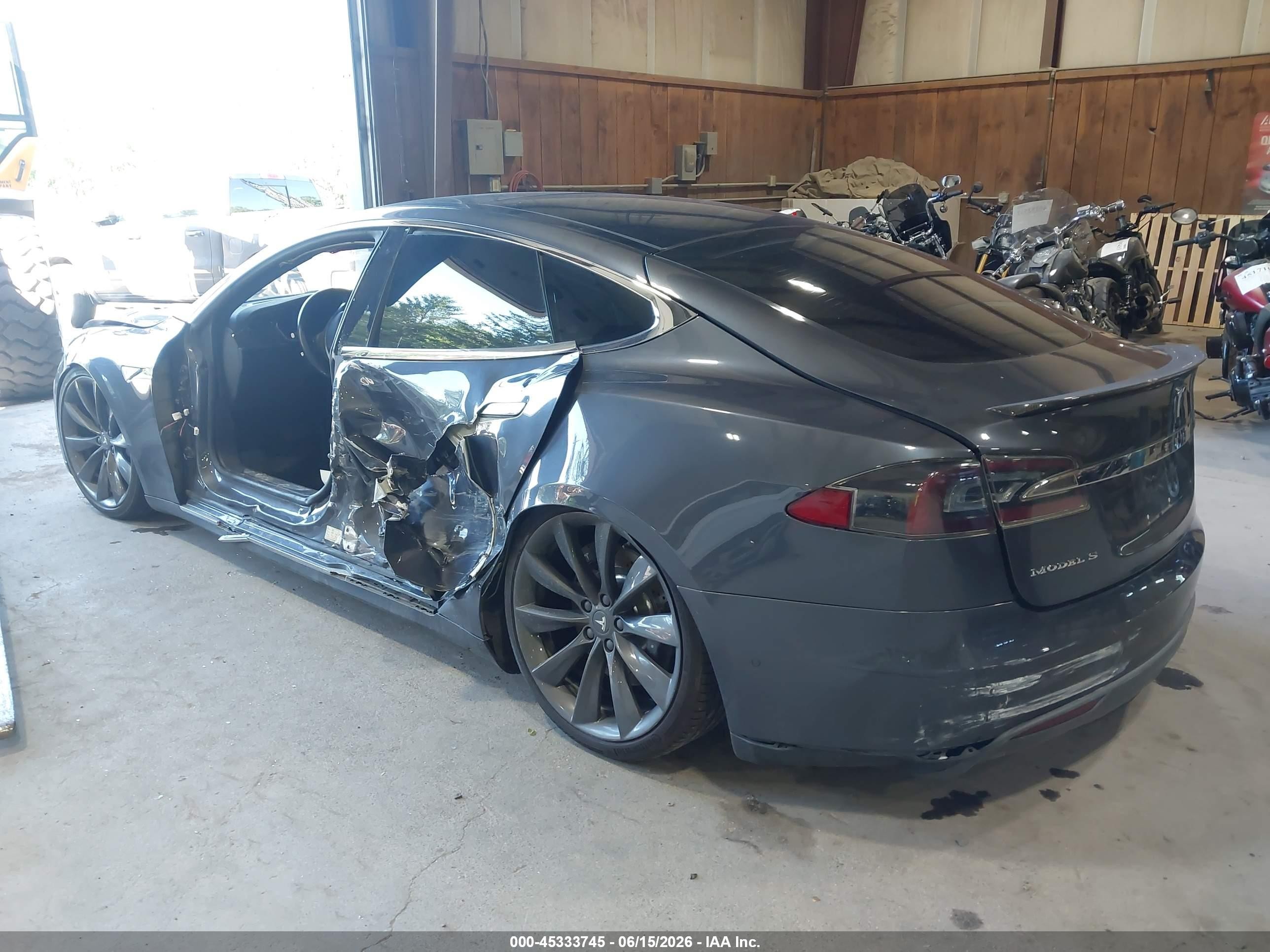 2015 Tesla Model S 70d/85d/p85d Gray vin: 5YJSA1H27FF089805