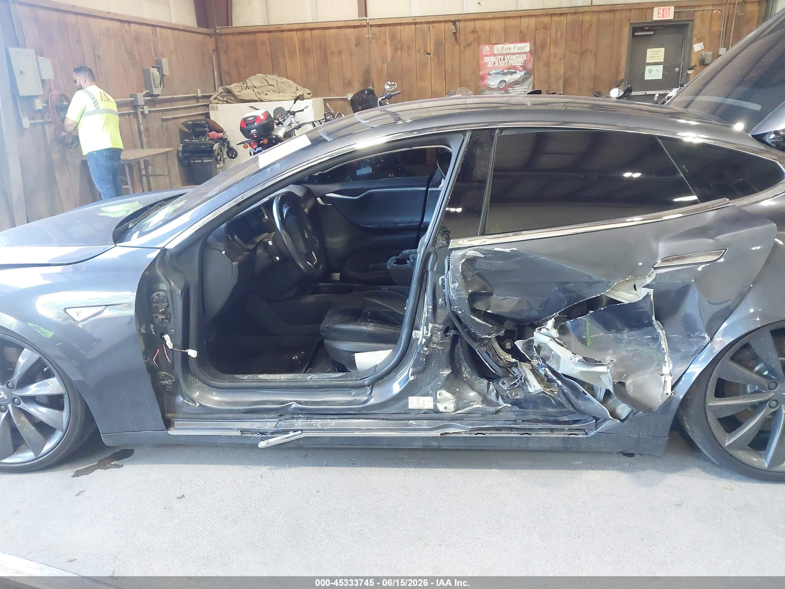 2015 Tesla Model S 70d/85d/p85d Gray vin: 5YJSA1H27FF089805