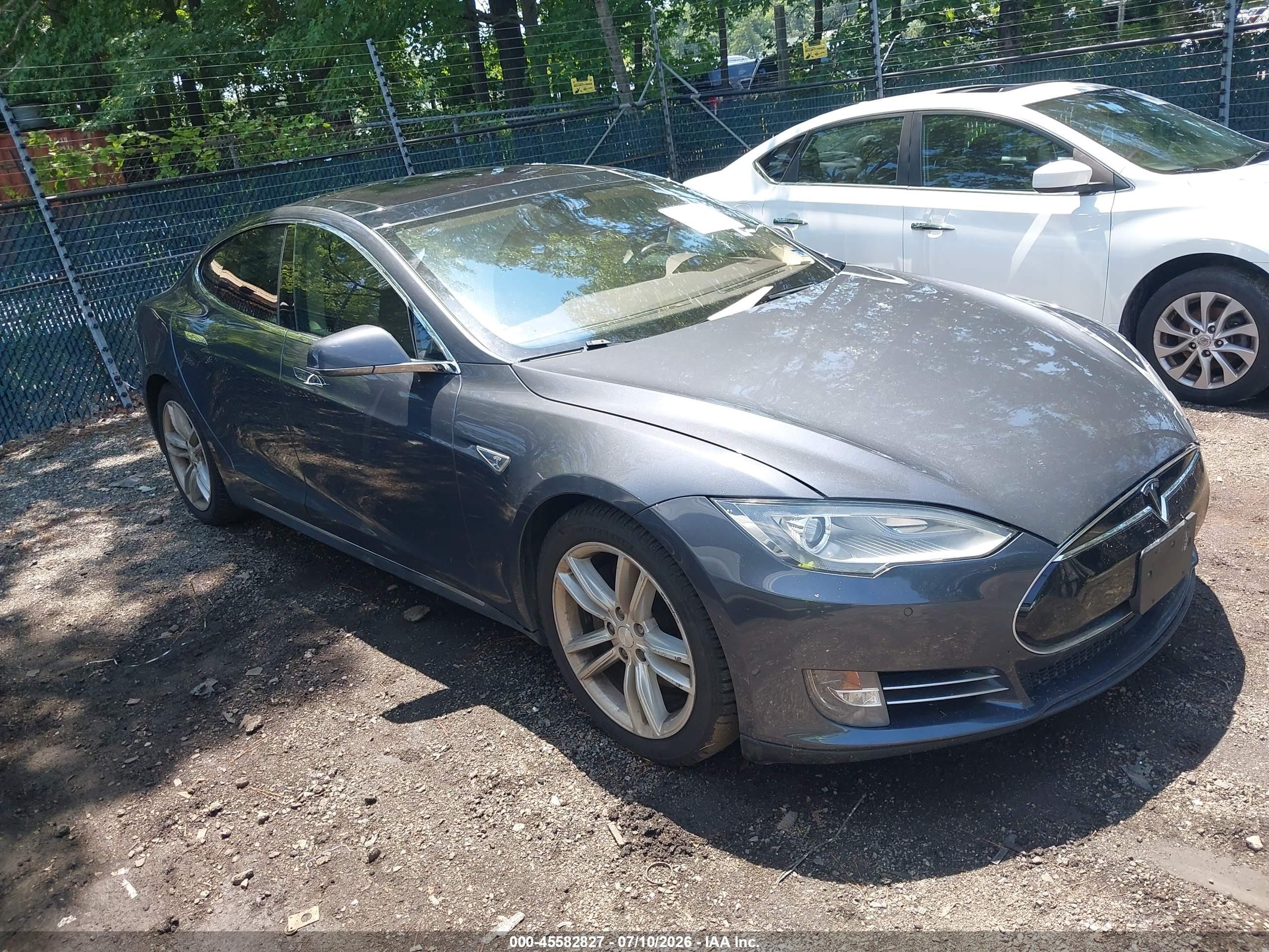 2015 Tesla Model S 70d/85d/p85d Gray vin: 5YJSA1H27FFP78825