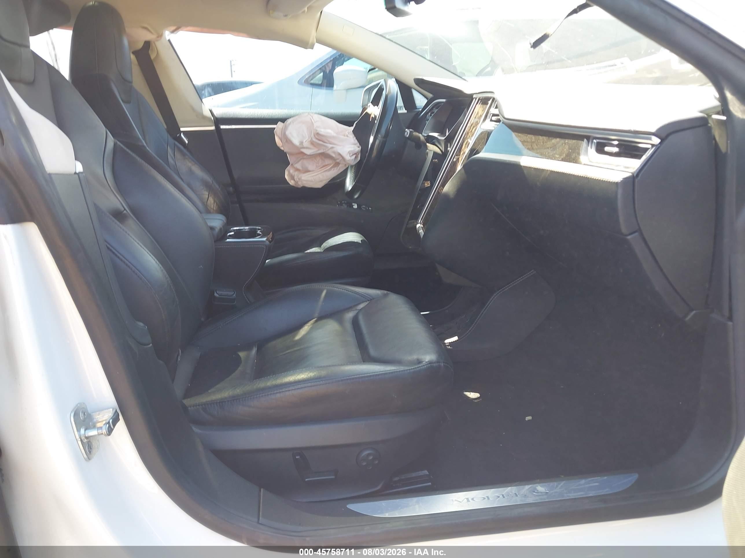 2014 Tesla Model S P85d White vin: 5YJSA1H28EFP67508