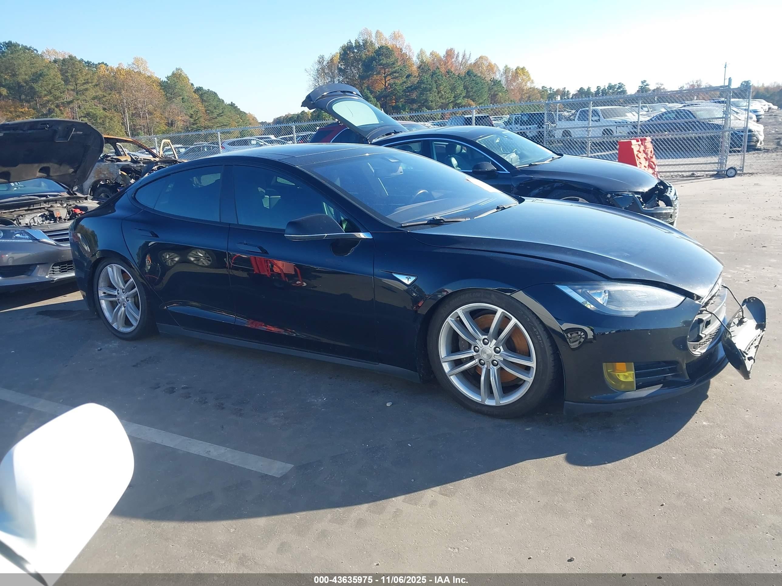 2015 Tesla Model S 70d/85d/p85d Черный vin: 5YJSA1H28FFP77263