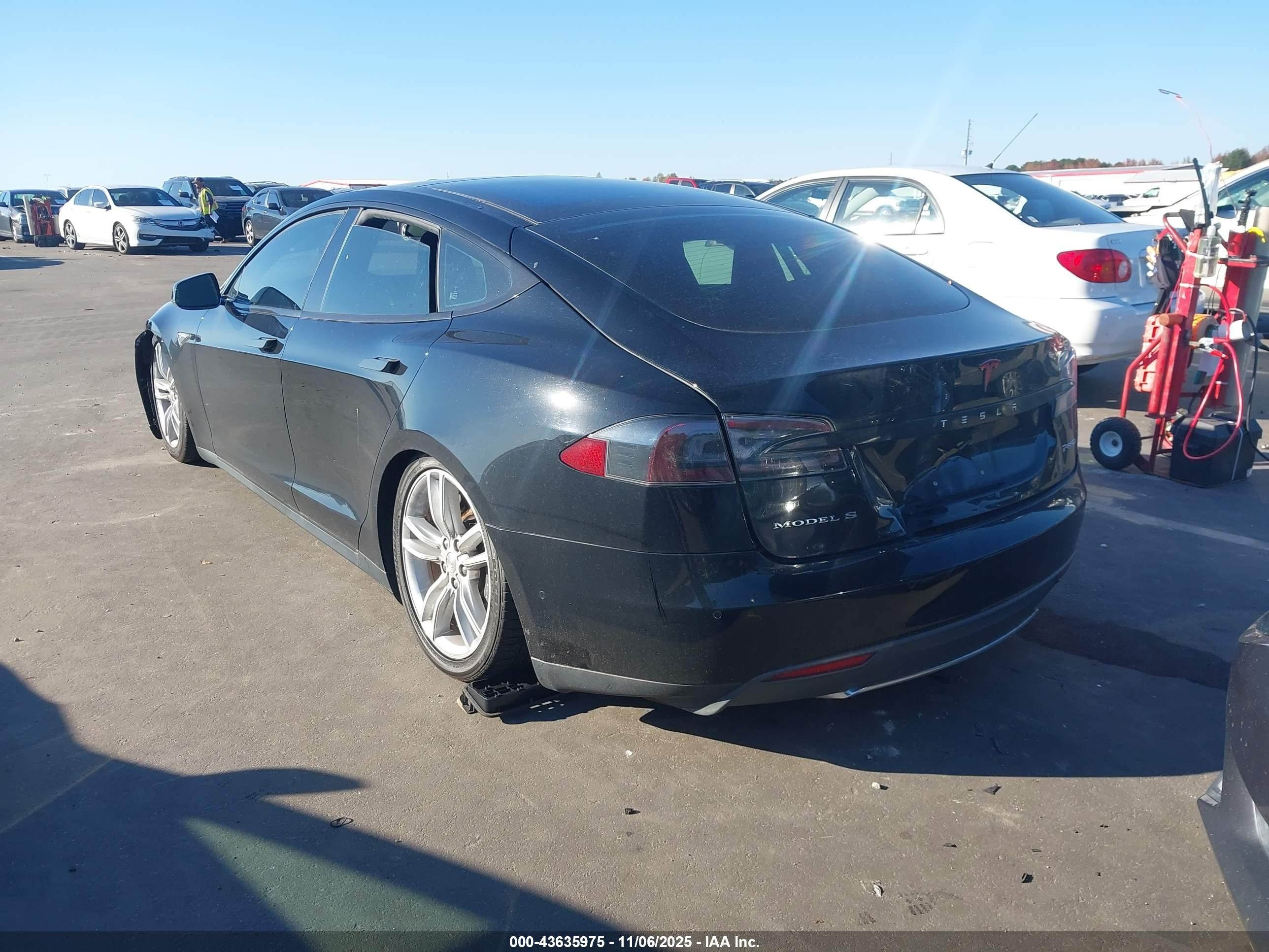 2015 Tesla Model S 70d/85d/p85d Черный vin: 5YJSA1H28FFP77263