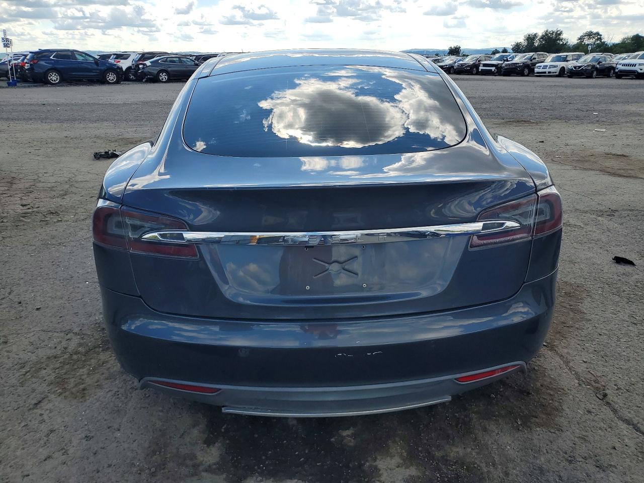 2015 Tesla Model S 85d Gray vin: 5YJSA1H29FF098649