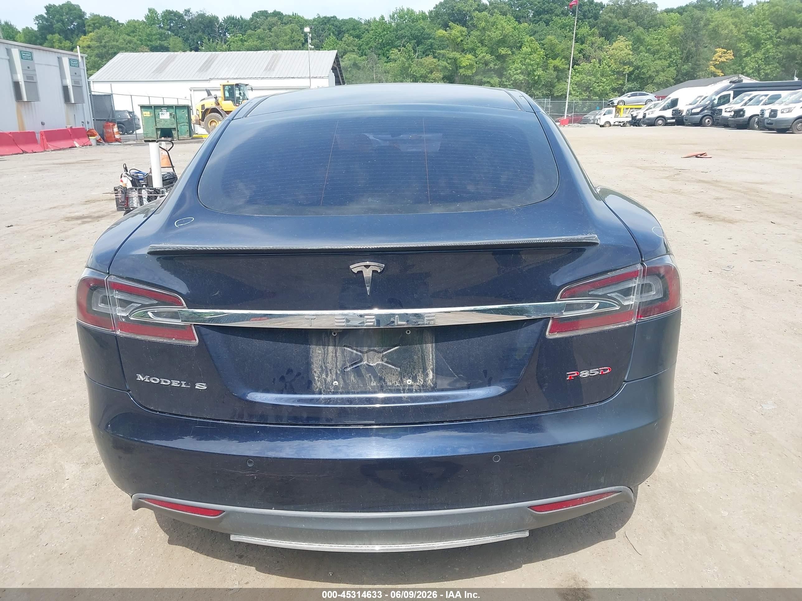 2014 Tesla Model S P85d Dark Blue vin: 5YJSA1H2XEFP65808