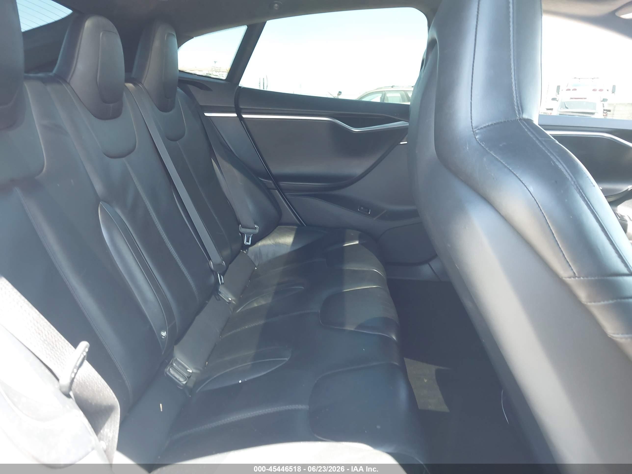 2015 Tesla Model S 70d/85d/p85d White vin: 5YJSA1H2XFF085196