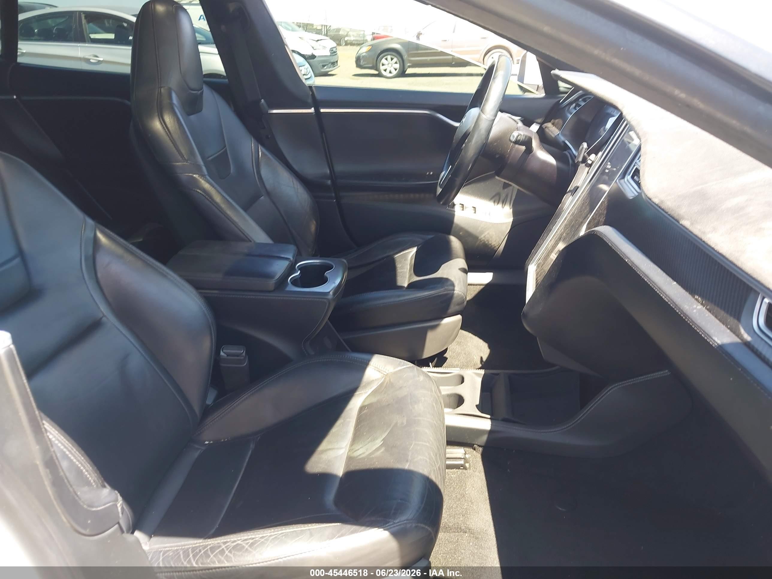 2015 Tesla Model S 70d/85d/p85d White vin: 5YJSA1H2XFF085196