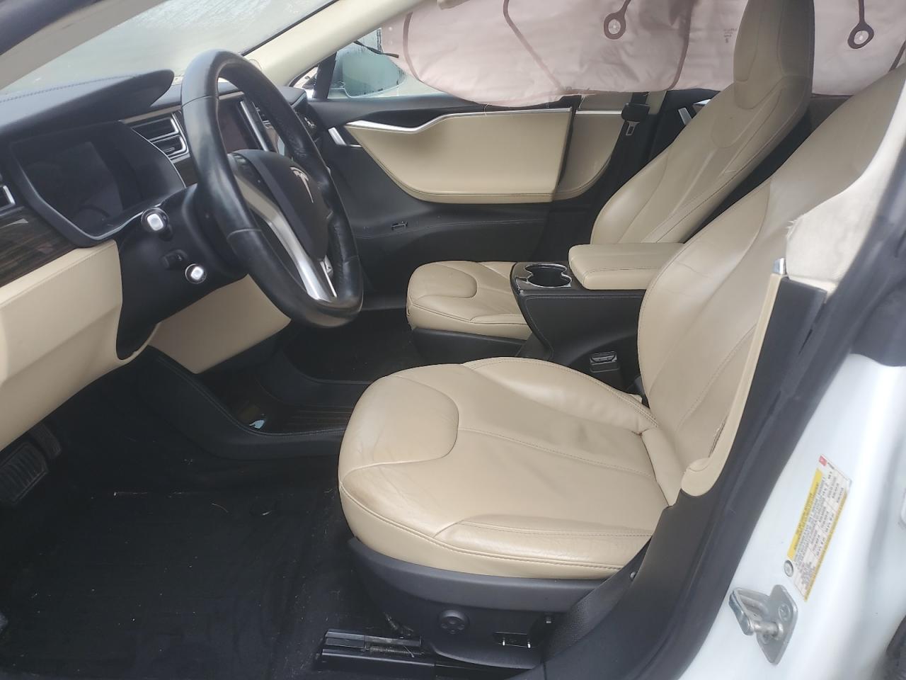 2015 Tesla Model S 85d Белый vin: 5YJSA1H2XFFP70380