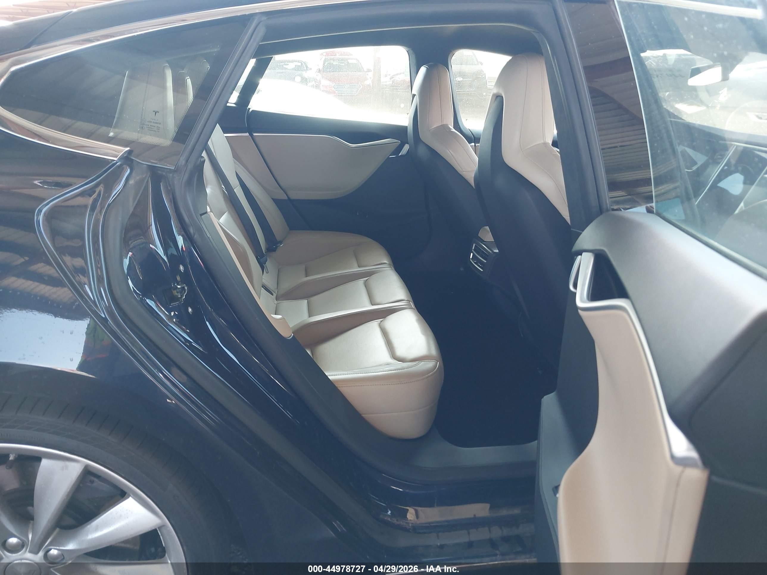 2015 Tesla Model S 85d/p85d Blue vin: 5YJSA1H40FF081112