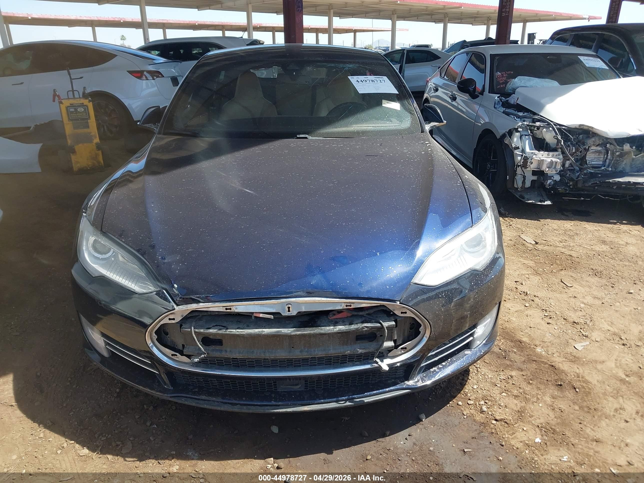 2015 Tesla Model S 85d/p85d Blue vin: 5YJSA1H40FF081112