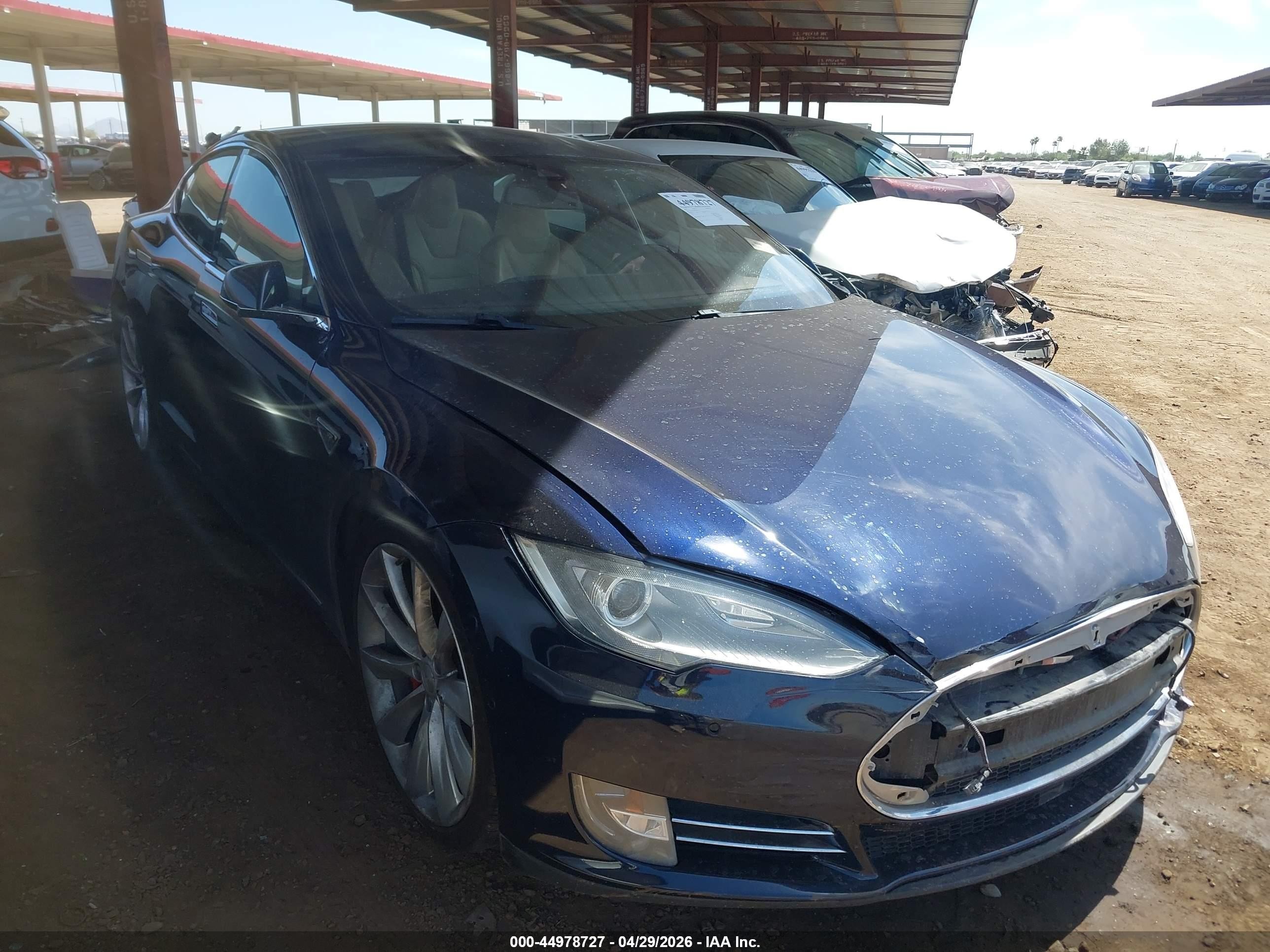 2015 Tesla Model S 85d/p85d Blue vin: 5YJSA1H40FF081112