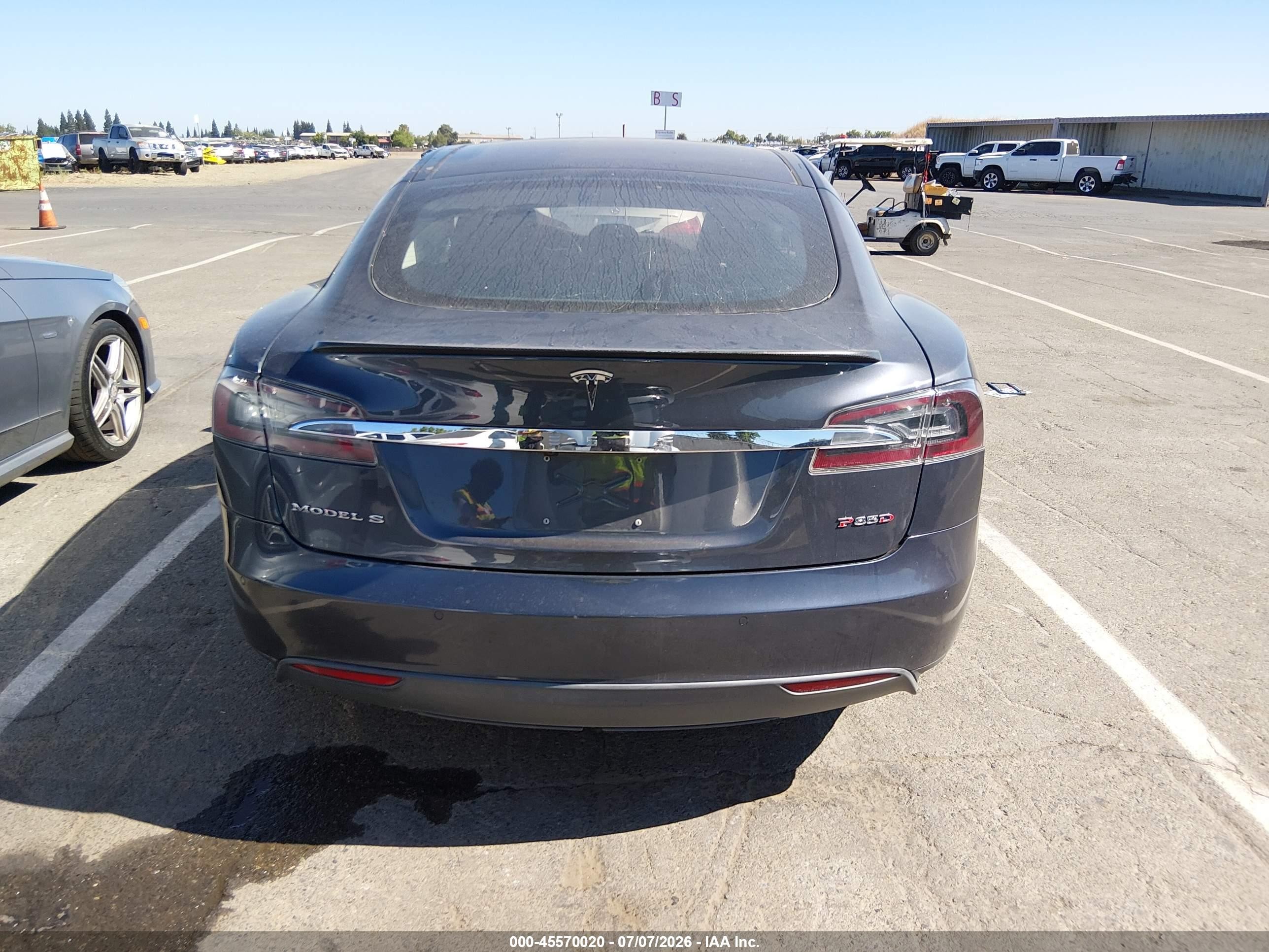 2015 Tesla Model S 85d/p85d Black vin: 5YJSA1H47FF083990